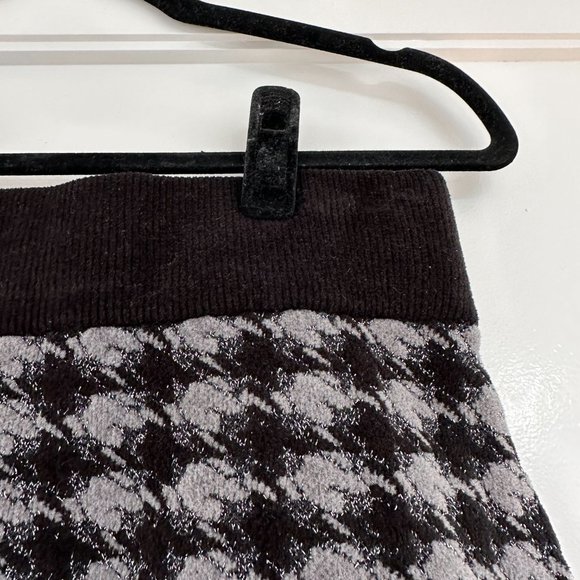 Veronica Beard Knit Mini Skirt Black & Gray Houndstooth Pattern Glitter Thread - Picture 5 of 7